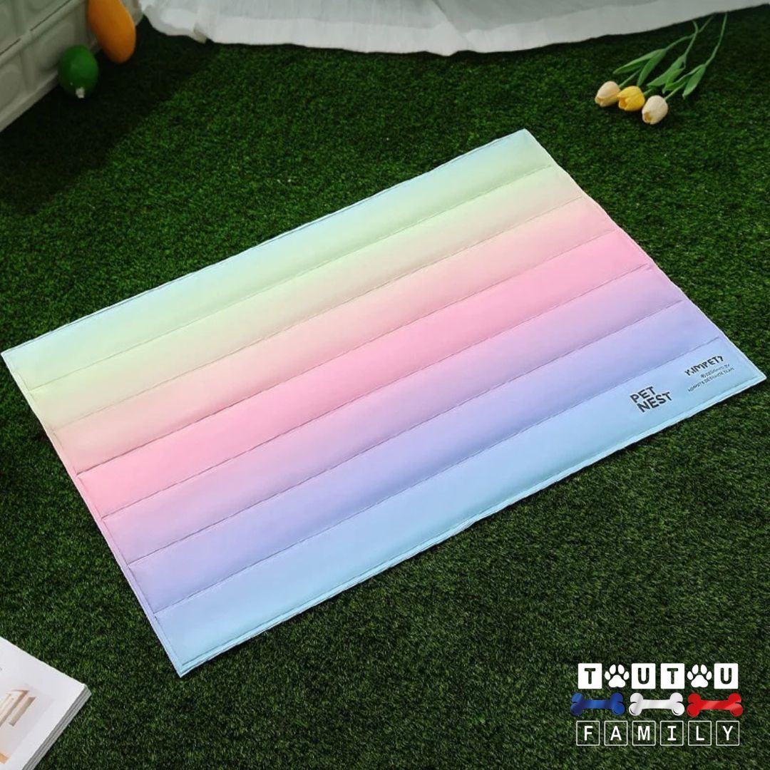 Tapis-rafraichissant-chien-gel-xl coloris arc-en-ciel 100% imperméable avec cristal de glace sans toxicité lavable et résistant