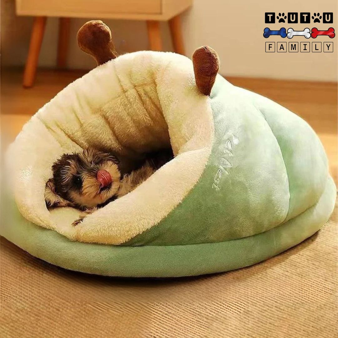 Panier-chien-lavable-chiot-un-chiot-en-sécurité-et-au-chaud-dans-son-panier-en-forme-de-niche-intérieure-transportable-anti-dérapant-lavable-en-machine-en-forme-de-chausson-escargot