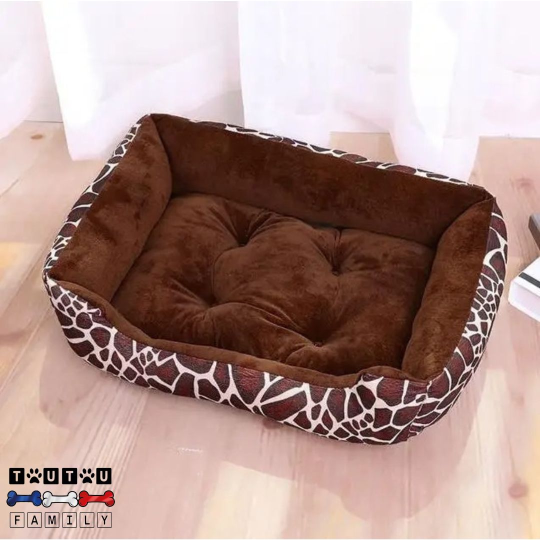 Panier-pour-chien-imprimé-girafe-marron-et-blanc-coton-marron-capitonné-à -l-intérieur-du-panier