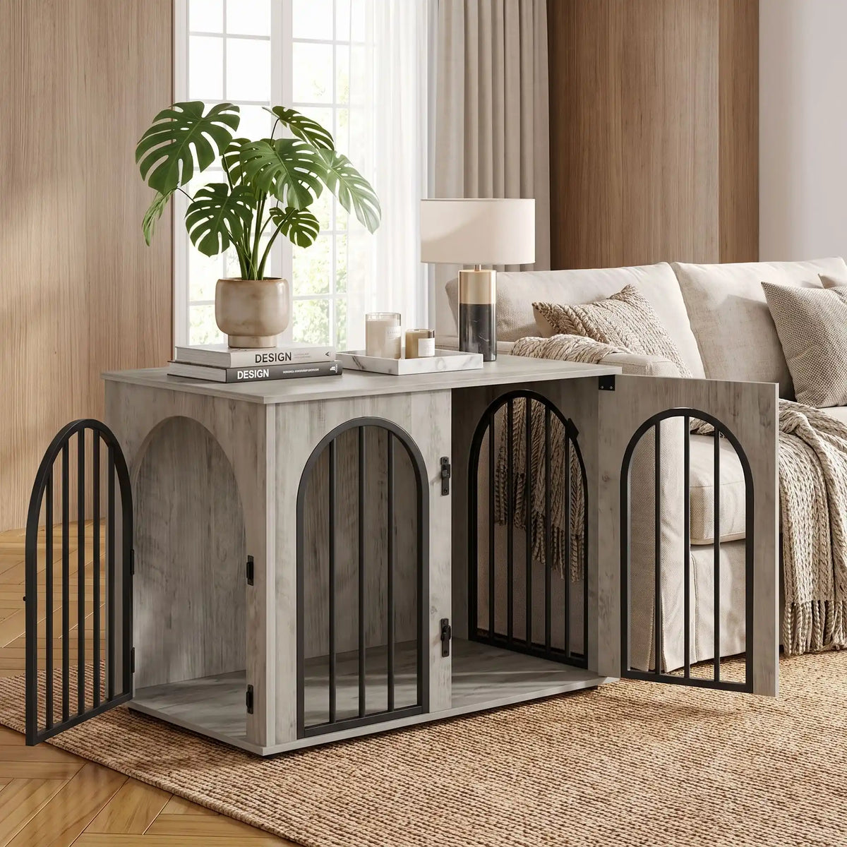 Cage-chien-intérieur chiot de petite à moyenne race , bois barreaux en acier blanc inoxydable cylindrique de 1 cm d'épaisseur robuste et anti-déformation, 3 portes d'accès, double porte avant et porte latérale, respirante et ouverte avec fond en bois et ouverture par barreaux sur 180° degrés pour chiot et chien de petite à moyenne taille - gros plan sur le meuble niche en bois blanc avec ses 3 portes ouverte, porte double avant et porte latérale en meuble d'appoint pour le canapé du salon de l'appartement
