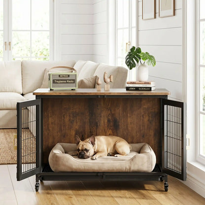 Cage-chien-interieur-avec-4-roues-mobiles rotative à 360° avec freins de sécurité, en bois et acier de couleur noir mat, meuble rectangulaire design moderne et épuré, double porte avant avec serrures robustes à point pour chien et chiot de petite à moyenne taille, de 0 à 30 kg maximum-un chien de race moyenne qui dort paisiblement dans son panier dans le meuble cage interieur transfomé en niche douillette anti stress avec la double porte ouverte dans le salon de l'appartement