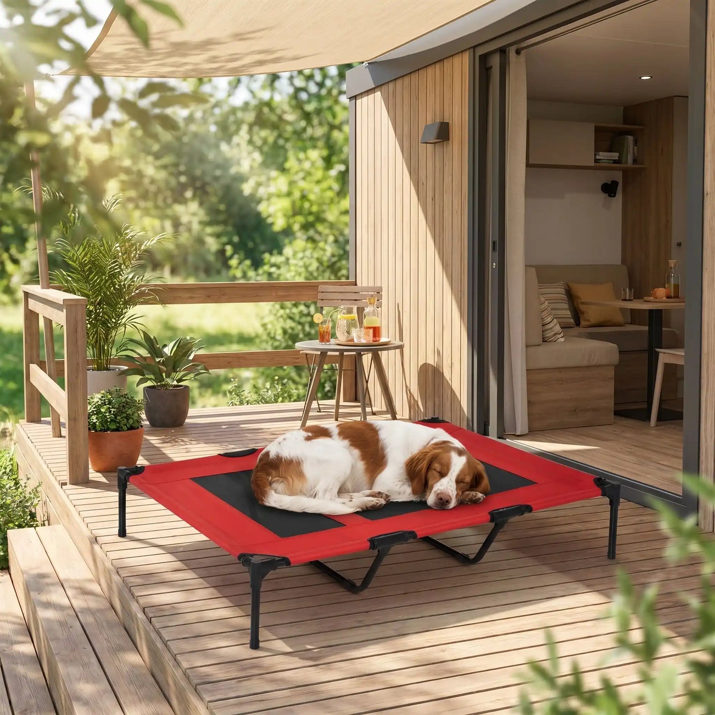 Lit-de-camping-pour-chien-chiot-xxl de 120 cm de longueur pour chien de moyenne à grande taille jusqu'à 40 kilos en toile respirantes en mailles et tissu renforcé oxford100% imperméable et solide avec 4 pieds antidérapant et deux barres transversales au milieu du lit pour un soutien adapté et ergonomique, plaible et transportable pour une utilisation en intérieur et extérieur-un chien de taille moyenne qui dort paisiblement sur le lit surélevé pliable sur la terrasse du mobil-home en vacances d'été 
