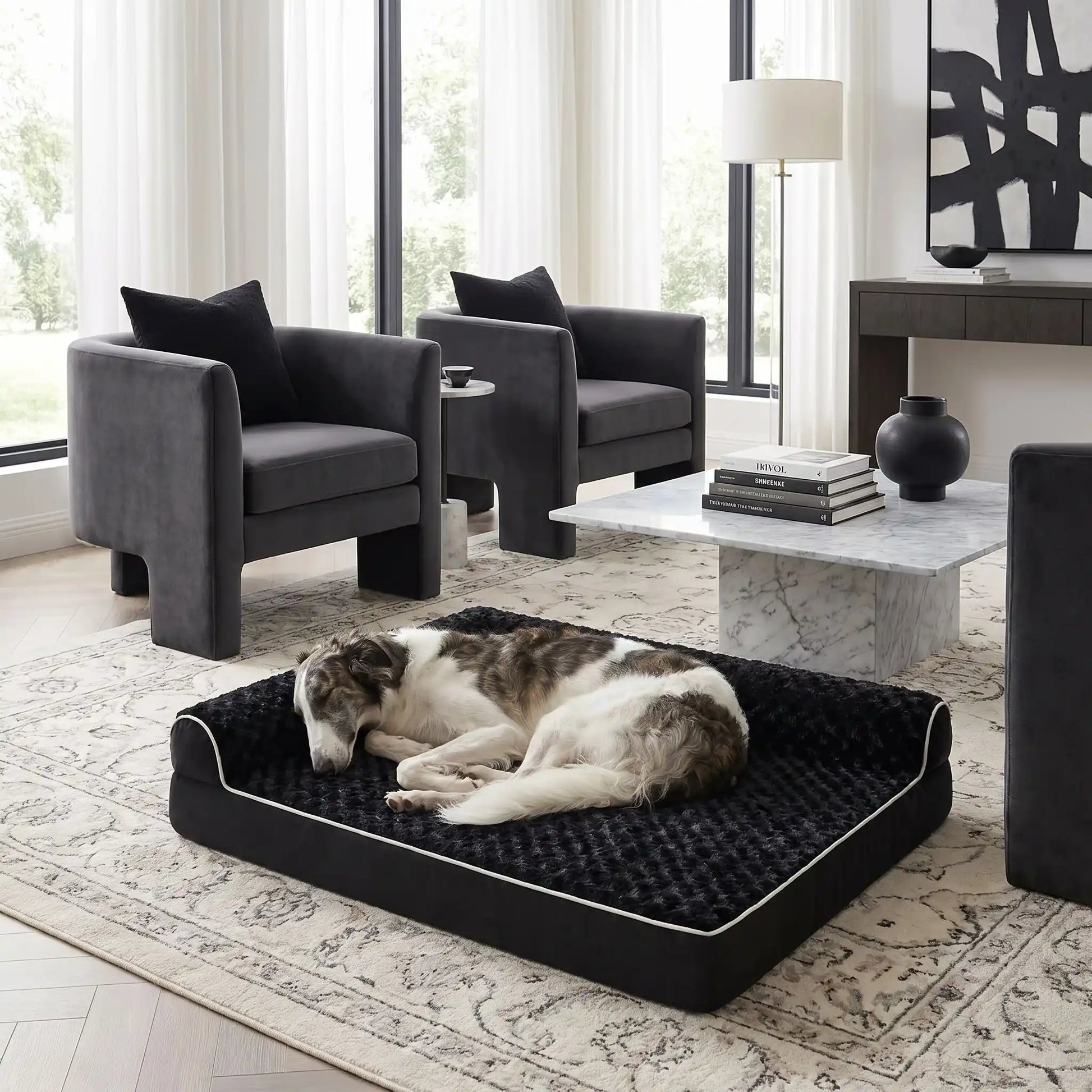 Lit-pour-grand-chien-orthopédique-xxl avec traversin intégré,antidérapant-imperméable-déhoussable-lavable en machine-résistant aux griffes et morsures  pour grand chien et chiot jusqu'à 50 kg max-en velours côtelé et 100% Coton PP et deux traversins cylindriques rembourré en forme de L de couleur gris pour un effet apaisant et sécurisant-un chien qui dort couché en boule contre le traversin en L ultra-doux et hypoallergénique de couleur noir épais et ergonomique dans le salon de la maison