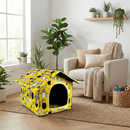 Maison-pour-chien-chiot-imperméable, pliable, démontable, légère, transportable, antidérapante, lavable en machine avec coussin interieur velours pour race de petite taille et de race miniature ou toy de 0 à 3 kg-photo en gros plan du modèle jaune avec motif graphique dans le salon de l'appartement idéal pour les petites races de chien sensibles au froid