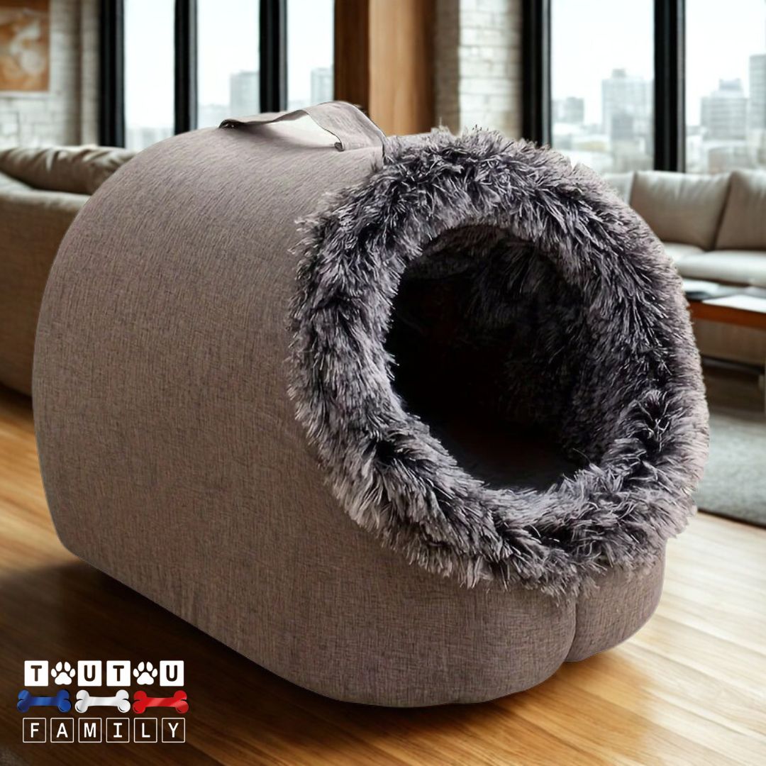 Niche-d-interieur-pour-chien-lavable-gris-en fourrure posé sur le sol du salon- grotte pour chien de petite taille-pinscher nain-chihuahua-petit brabançon-épagneul nain-yorshire-Loulou de poméranie-Coton de Tuléar- et chiot jusqu'à 5 kg
