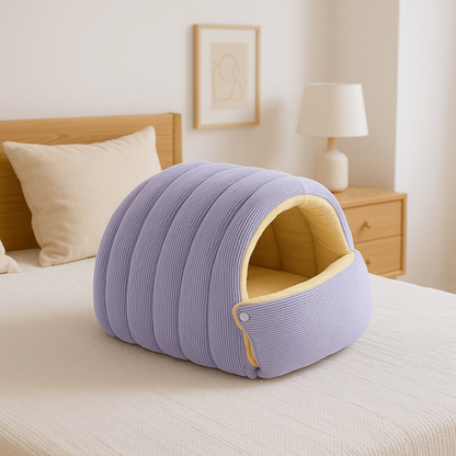 Niche-intérieur-chien-chiot-race de petites tailles et naines-chaud-douillet-rembourrage 100% coton haute densité et peluche avec son coussin intérieur épais et amovible, entièrement lavable en machine et antidérapant-léger et transportable avec deux boutons de pressions solides pour un effet tente en forme de dôme clipsable en version ouverte ou semi- fermée pour un effet sécurisant et anti anxiété idéale en voyage- 2 en 1 pour chien et chiot de 0 à 7 kilos