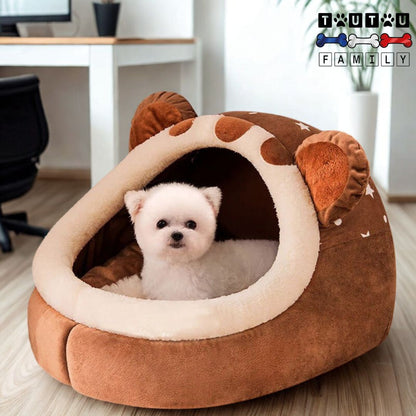Niche-panier-pour-chien-déhoussable-coton et velours-un petit chien couché dans la niche douce et sécurisante dans le bureau de son maitre