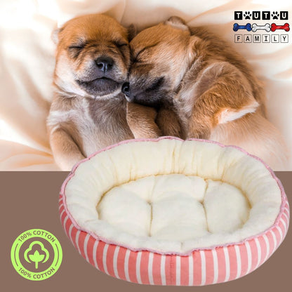 Panier-anti-stress-chien-rose-à-rayure-entièrement-en-coton-rembourré-et-ergonomique-deux-chiots-qui-dorment-l-un-contre-l-autre-dans-leur-id-douillet