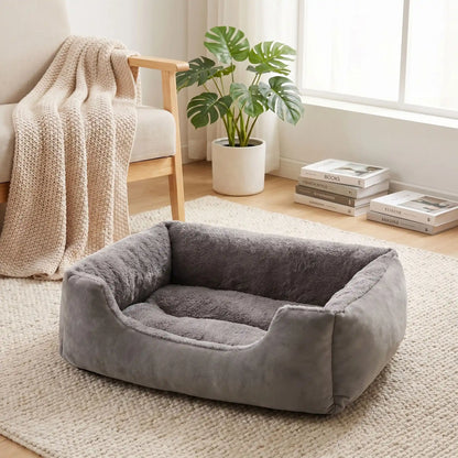 Panier-pour-chiot-confort au rembourrage 100% coton haute densité et velours doux et hypoallergénique, moelleux, douillet, chaud et respirant, avec rebord haut et surélevé, fond antidérapant et imperméable,lavable en machine ou à la main, pour chiot de 0 à 20 kg, disponible en 5 tailles du S au XXL-gros plan du panier confortable, douillet, doux, chaud et respirant pour chiot en couleur gris foncé