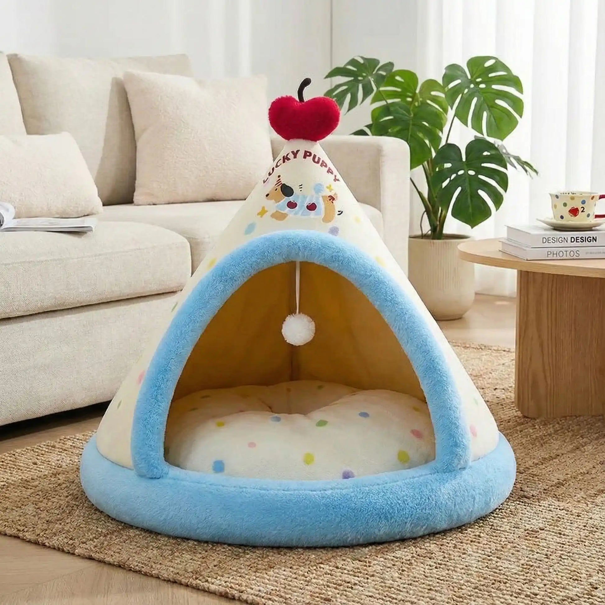 Tipi-pour-chien-de-petite-à-moyenne-taille-douillet chaud en velours et 100% coton avec son coussin intérieur rond moelleux et &pais lavable en machine hypoallergénique avec jouet interactif avec sa balle avec corde intégré- de couleur bleu et jaune clair pour chiot et chien de 0 à 15 kg maximum- fond antidérapant et imperméable-bleu et jaune clair avec coussin avec petits pois colorés en tissu coton